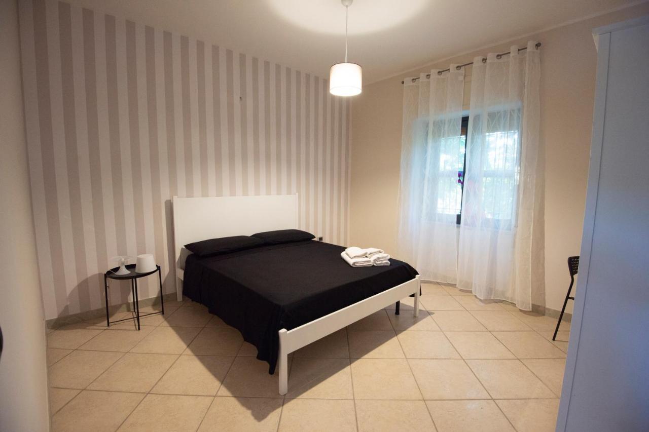 Donna Rosita Hotell San Felice a Cancello Exteriör bild