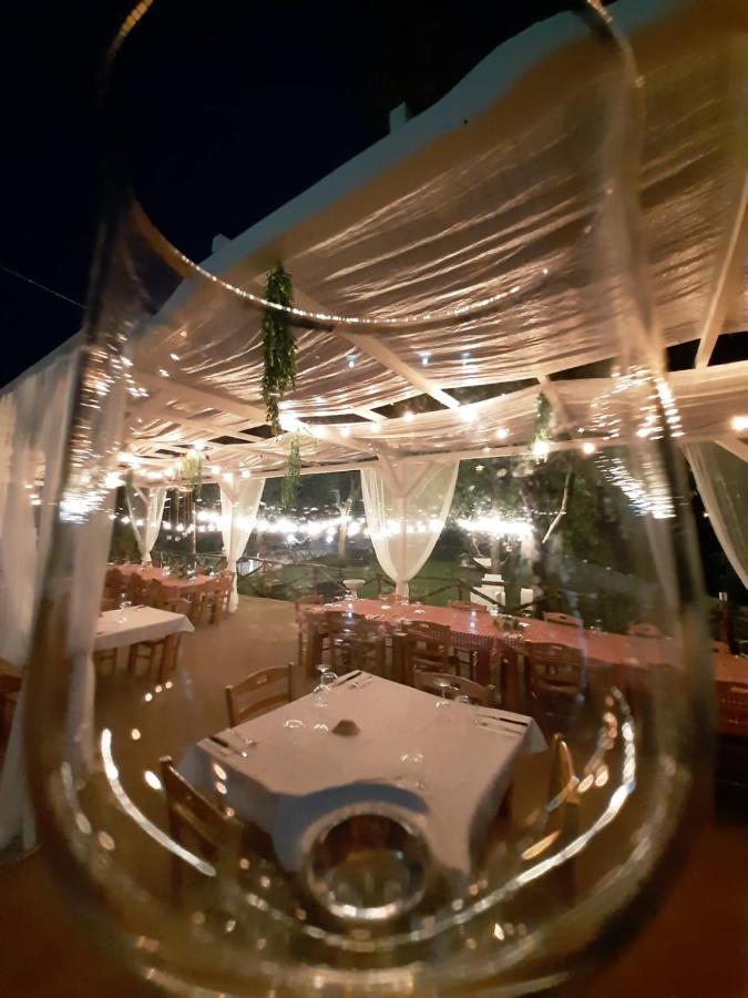 Donna Rosita Hotell San Felice a Cancello Exteriör bild